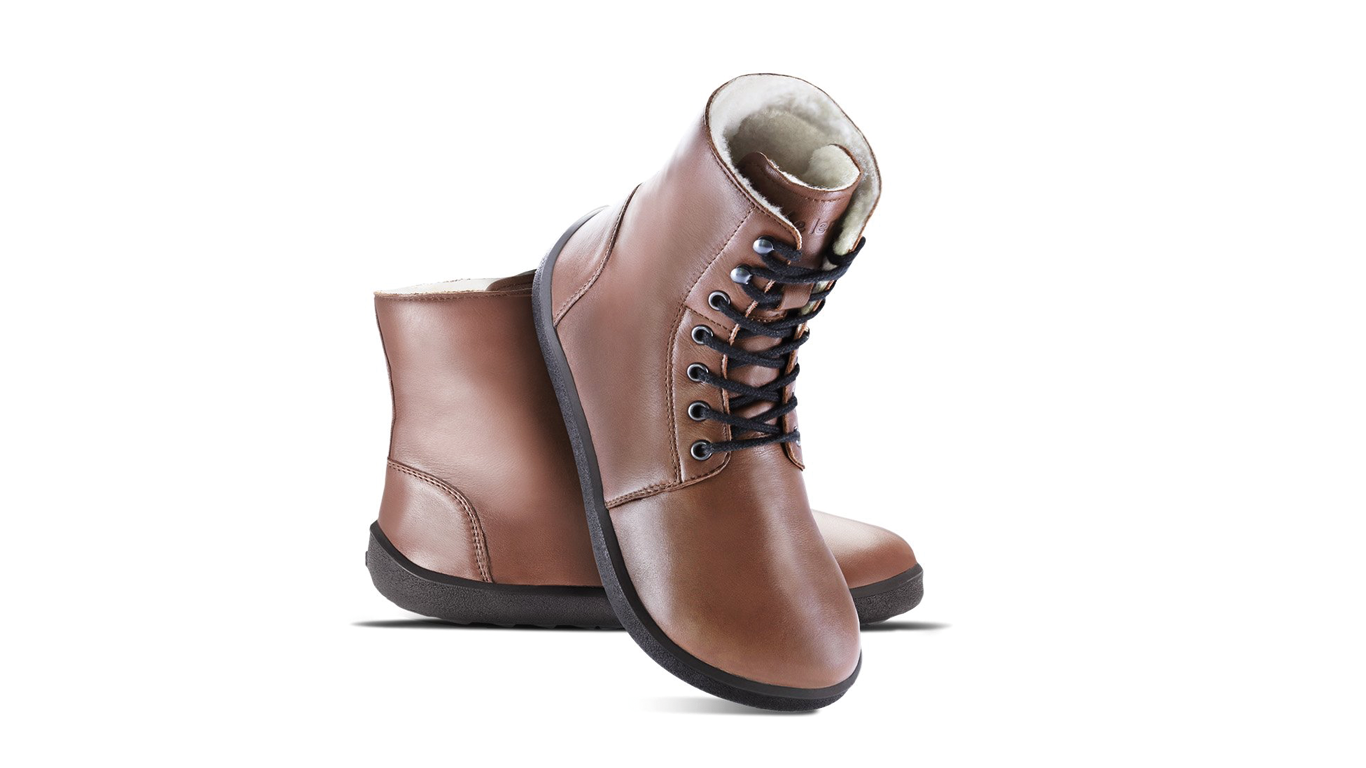 Barfußwinterschuh für Erwachsene, knöchelhoch, Schnürung, breite Zehenbox, geschlossene Zehen, geschlossene Ferse, schräge Vorderansicht