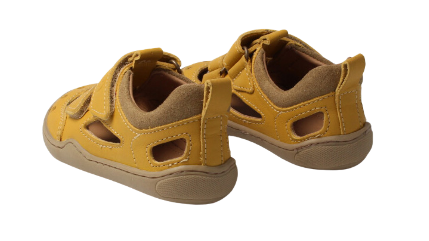2-bLifestyle-SALAMANDRA-2022-maisgelb-BN2232L40