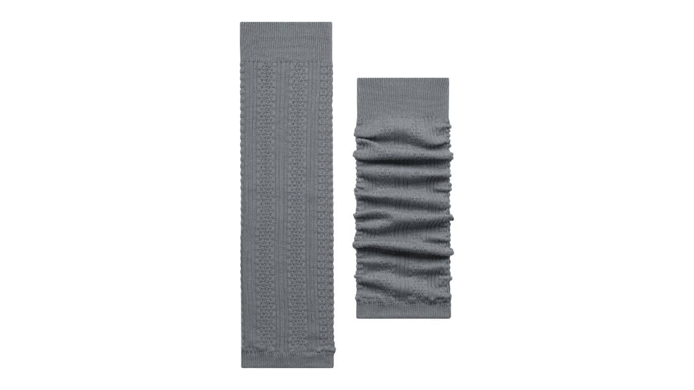 Beinstulpen für Erwachsene, Einzelansicht, glatte und geraffte Strickbereiche im Vergleich, Seitenansicht außen