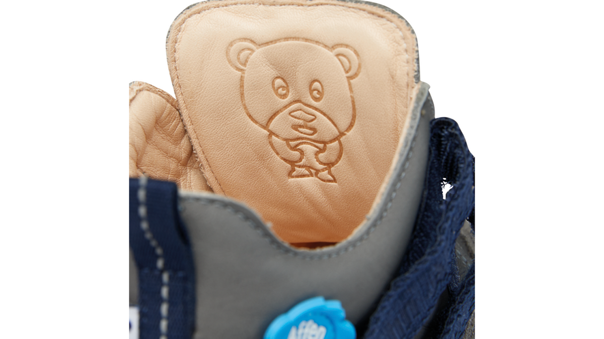 Kinder Barfußschuh mit geschlossener Zehenbox, Innenansicht von oben, Detailansicht