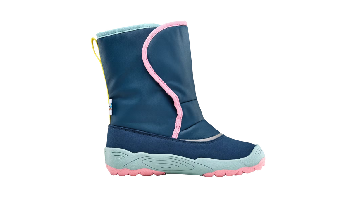Kinder-Barfußwinterstiefel mit breiter Zehenbox, geschlossenem Zehenbereich, geschlossener Ferse, hohem Schaft, flexible Sohle, Seitenansicht innen.