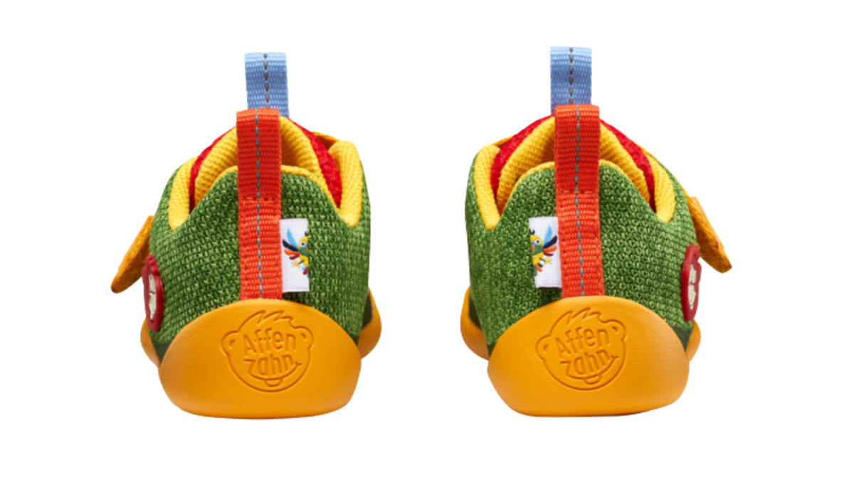 Kinder Barfußschuhe mit geschlossener Ferse, Rückansicht beider Schuhe