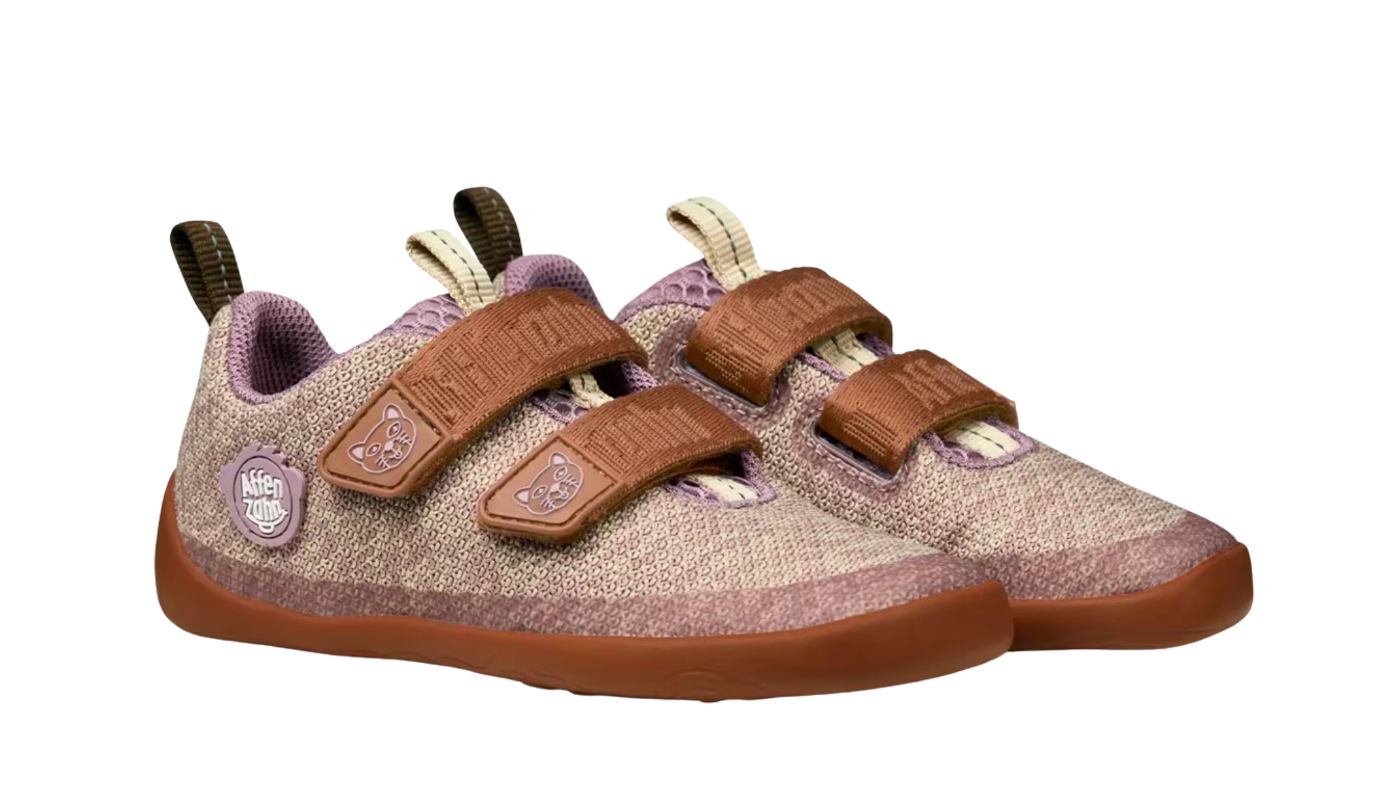 Kinder-Barfußschuh als Paar mit breiter Zehenbox, geschlossenem Zehenbereich, geschlossenem Fersenbereich, Klettverschluss, flexible Sohle, schräge Vorderansicht.