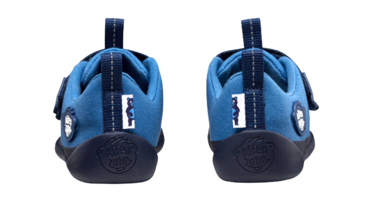 Kinder Barfußschuhe mit geschlossener Ferse, Rückansicht beider Schuhe