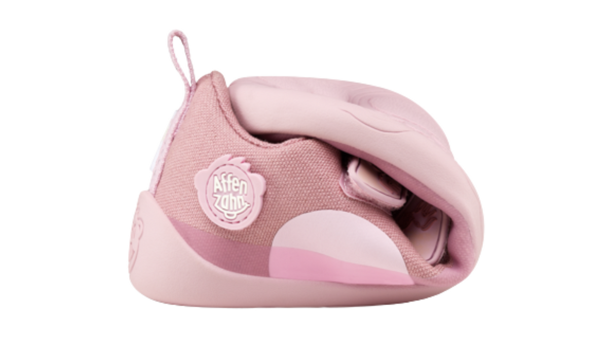 Kinder Barfußschuh mit geschlossener Zehenbox, Schuh zusammengerollt, Detailansicht