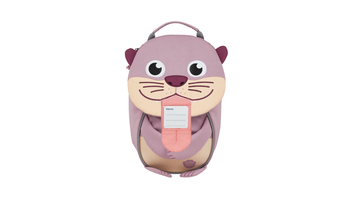Kindergartenrucksack in Tierform (Otter), Vorderansicht mit herausgestreckter Zunge