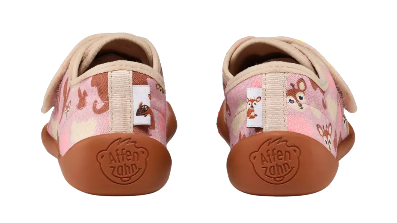 Kinder Barfußhausschuhe mit geschlossener Ferse, Rückansicht beider Schuhe