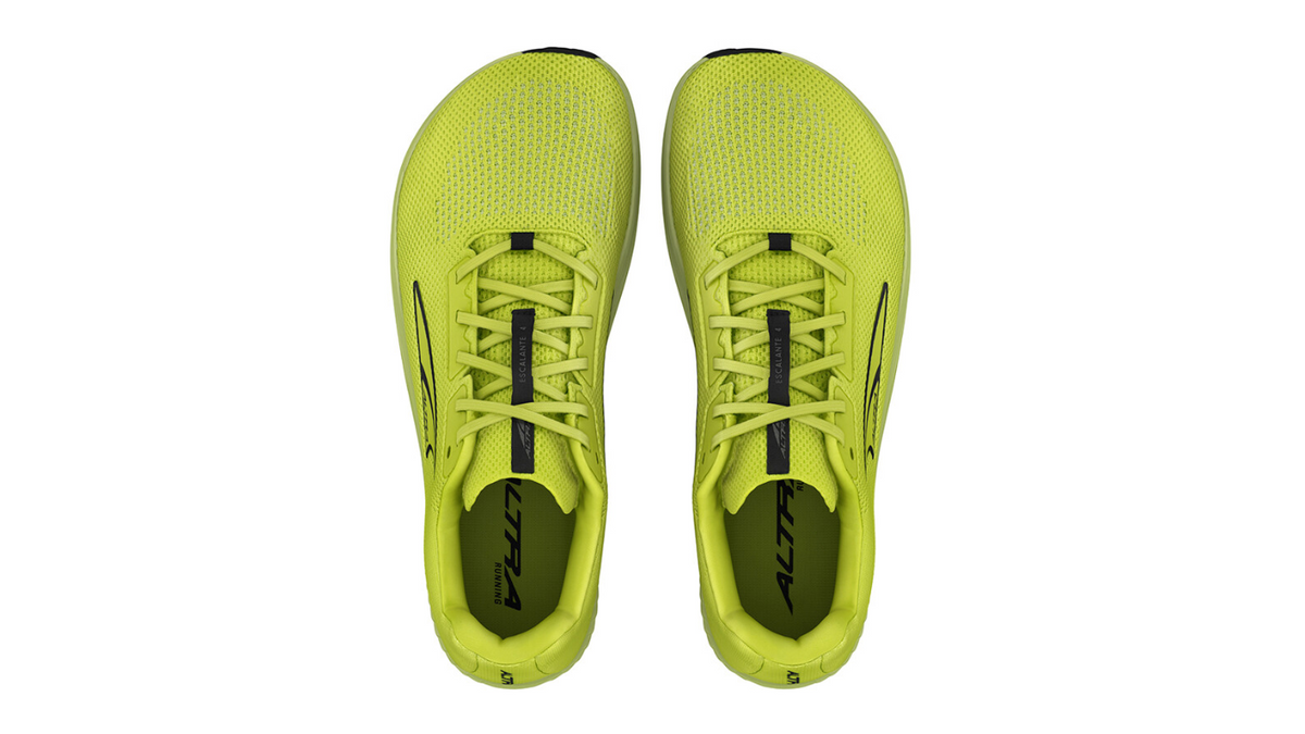 Laufschuhe als Paar, Draufsicht von oben. Innenform und Fersenaufnahme sichtbar.