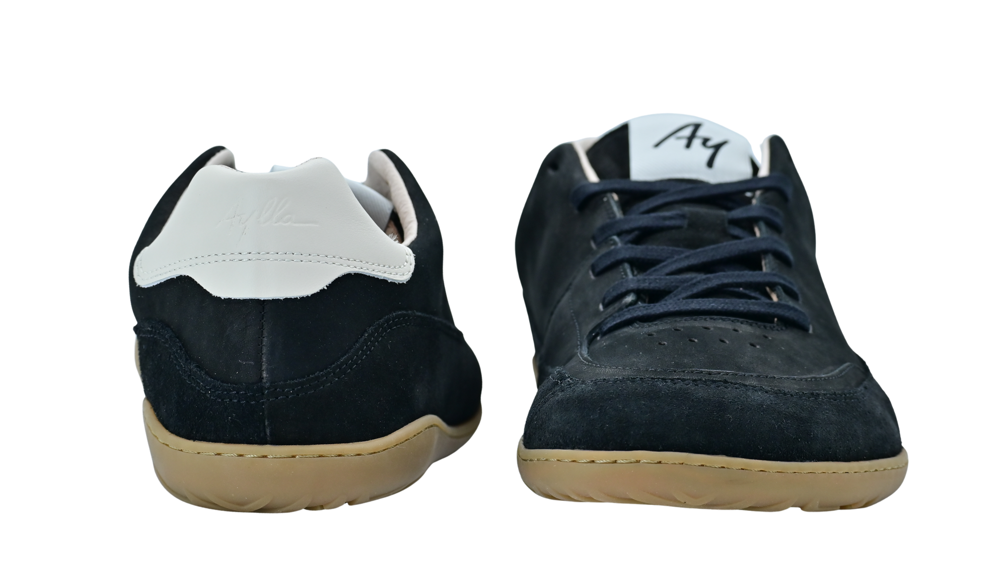 Barfußschuh mit Schnürung, breiter Zehenbox und flexibler Sohle, Vorder- und Rückansicht als Paar