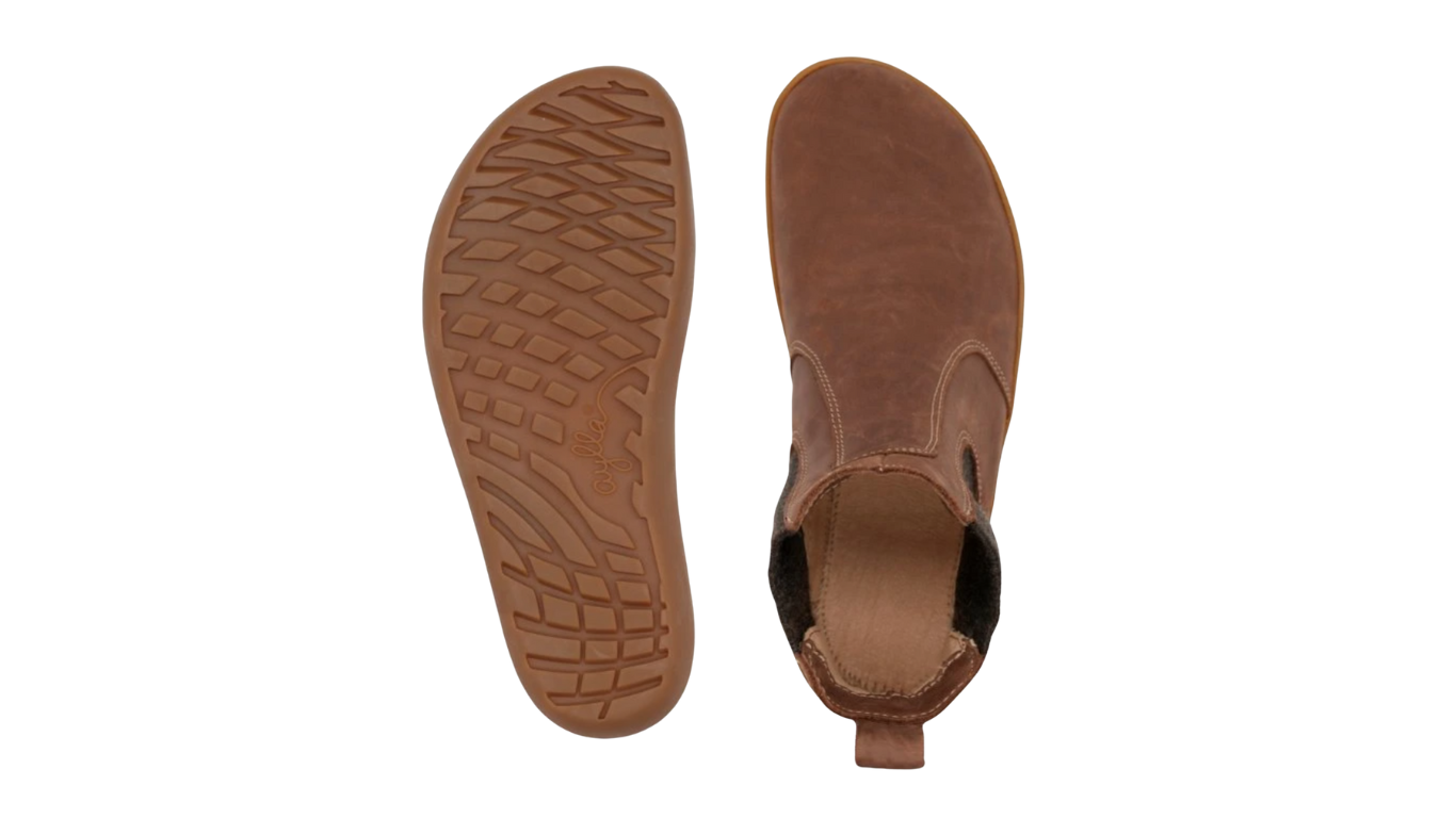 Knöchelhoher Barfußschuh, Ansicht von unten. Flache Laufsohle mit Profil, durchgehender flexibler Aufbau.