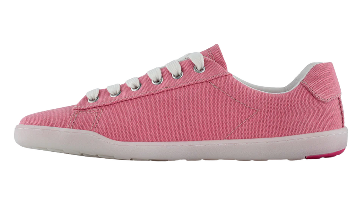 Barfußschuh für Erwachsene mit breiter Zehenbox, geschlossenem Zehenbereich, geschlossener Ferse, Schnürung, flacher flexibler Sohle, Seitenansicht innen.