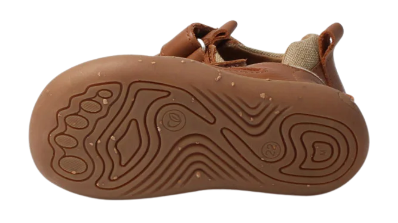 Kinder Barfußsandale mit flexibler Sohle und Profil, Ansicht von unten.