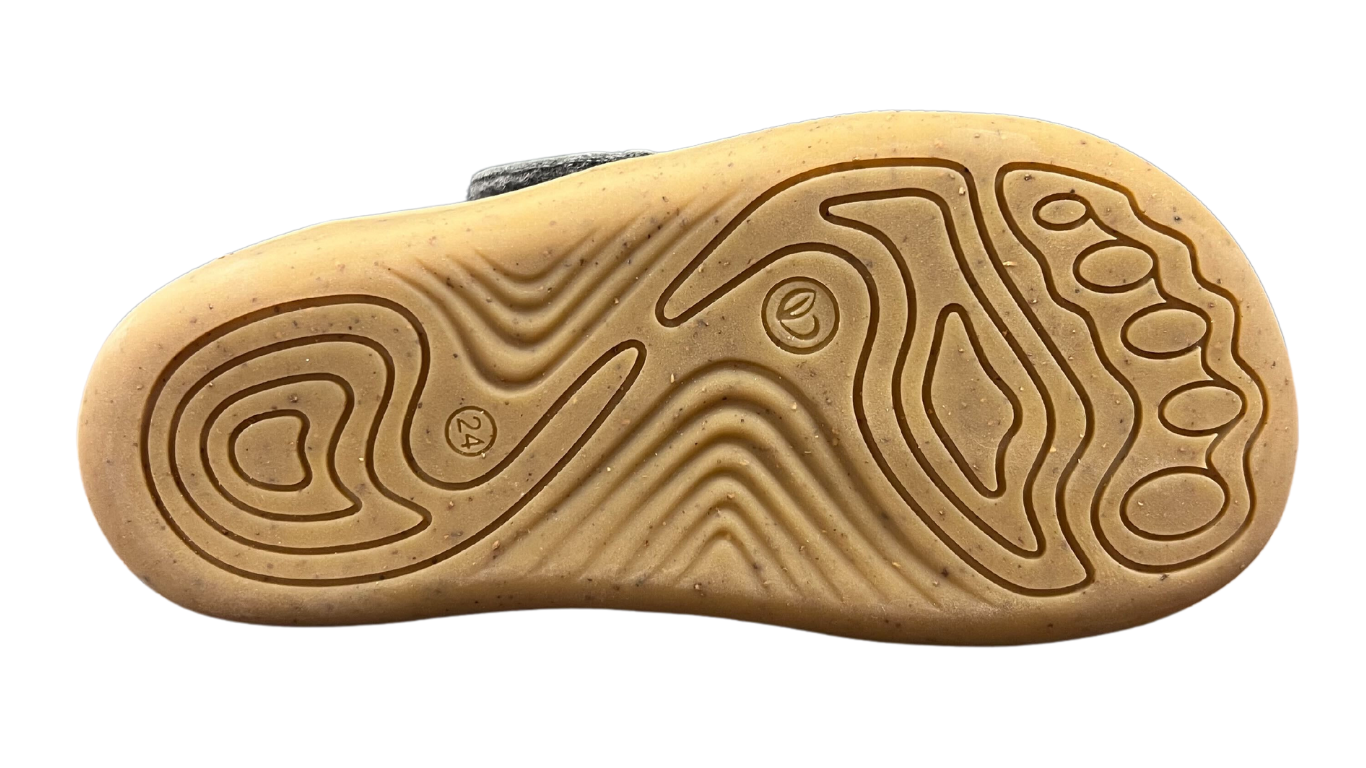 Barfußschuh für Kinder mit flexibler, dünner Sohle und geschlossener Schuhform, Ansicht von unten