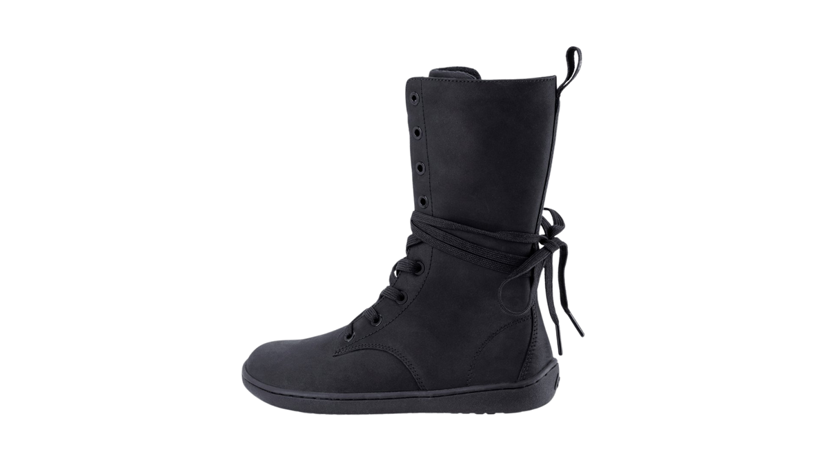Kniehoher Barfußstiefel für Erwachsene mit Schnürung, Zugschlaufe und flacher Sohle, Seitenansicht außen