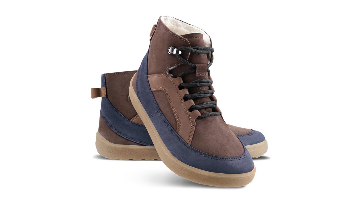 Barfußwinterstiefel für Erwachsene mit breiter Zehenbox, Schnürung, knöchelhohem Schaft, geschlossener Zehenbox und geschlossener Ferse, schräge Vorderansicht und Seitenansicht als Paar