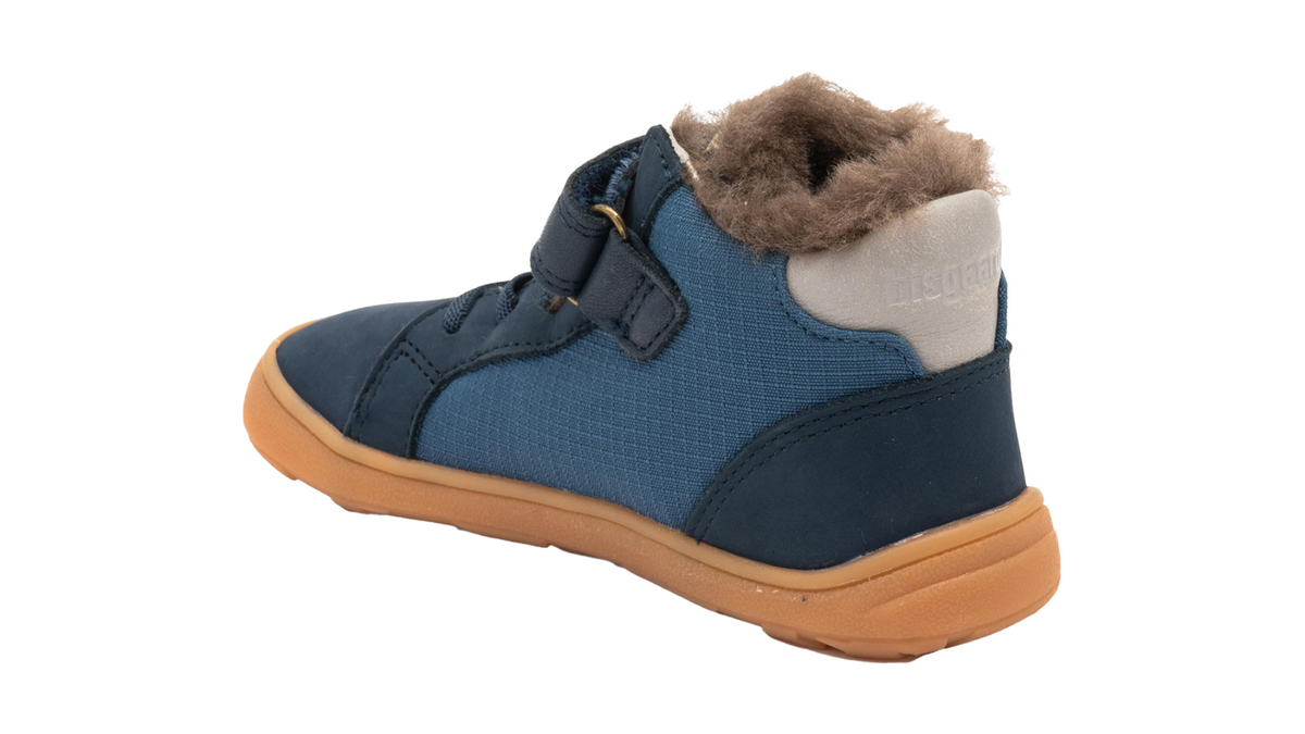 Barfußwinterstiefel mit Klettverschluss und Schnürung, breite Zehenbox, flexible Sohle, geschlossener Fersenbereich, hoher Schaft, Seitenansicht innen