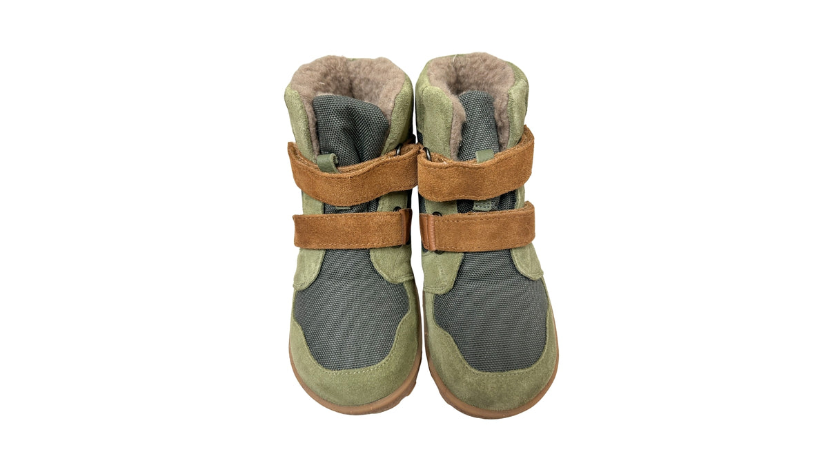 Barfußwinterstiefel als Paar mit zwei Klettverschlüssen, breite Zehenbox, Draufsicht