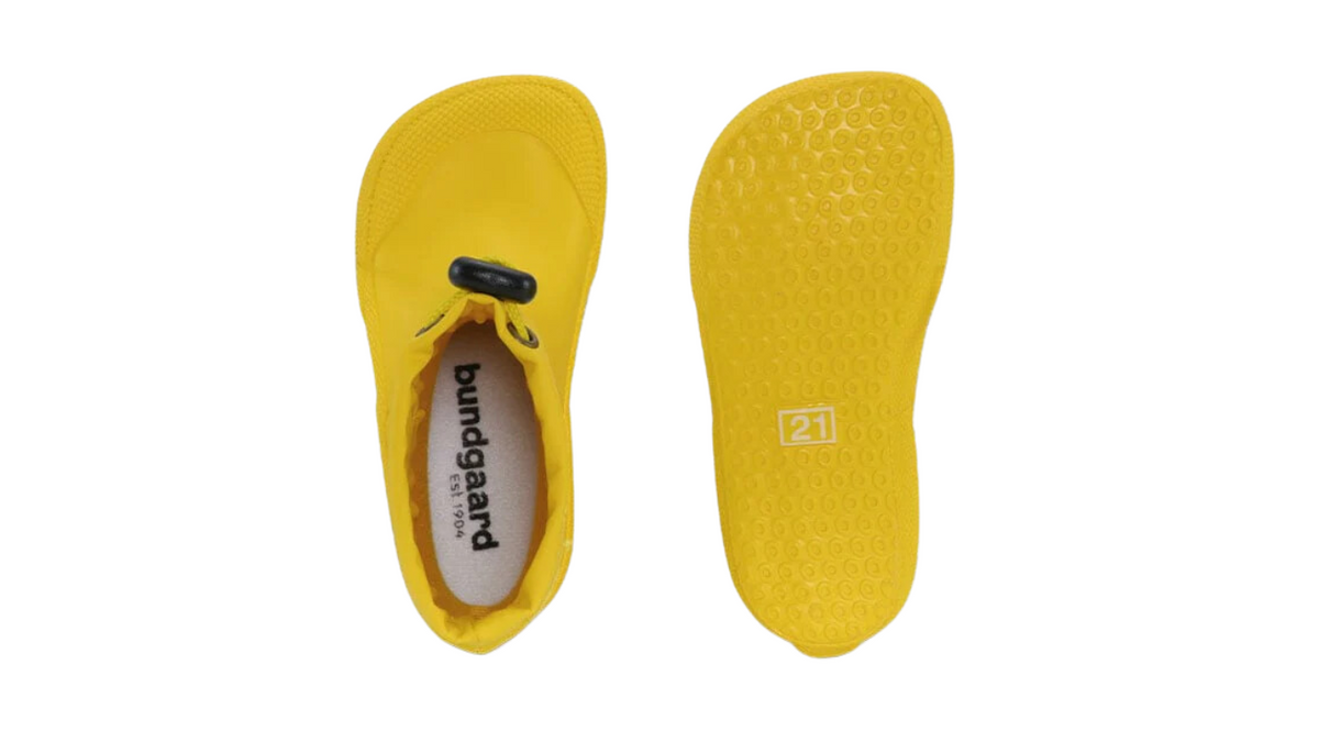 Gummistiefel für Kinder als Paar, hoher Schaft mit Tunnelzug, geschlossene Zehen und geschlossener Fersenbereich, profilierte Sohle, Paar, Draufsicht und Ansicht von unten