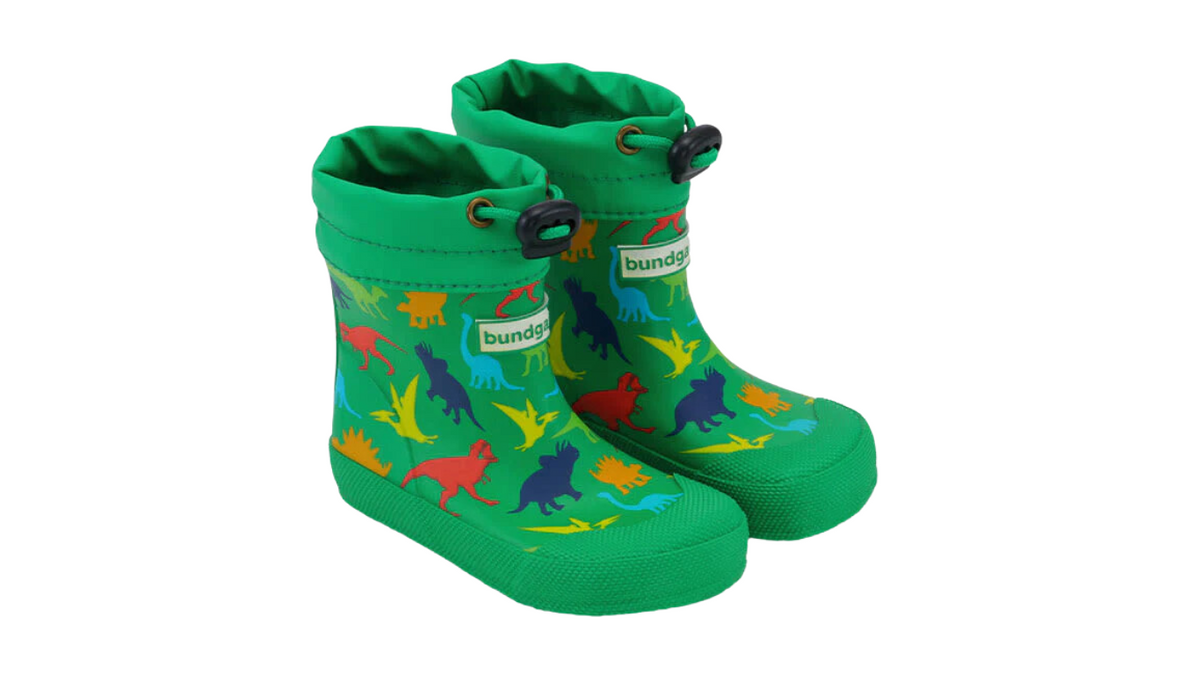 Gummistiefel für Kinder als Paar, hoher Schaft mit Tunnelzug, geschlossene Zehen und geschlossener Fersenbereich, profilierte Sohle, Paar, schräge Vorderansicht