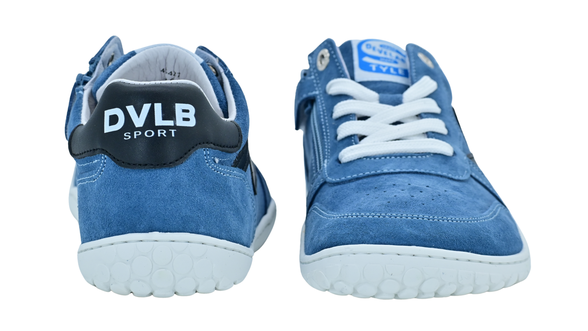 Barfußschuh mit Schnürung, breite Zehenbox, flexible Sohle, geschlossener Fersenbereich, Vorder- und Rückansicht, Paar