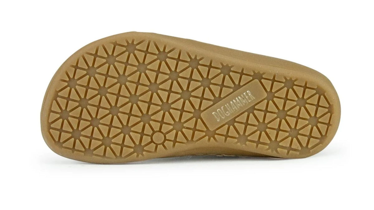 Barfußschuh für Kinder mit flexibler, strukturierter Laufsohle. Ansicht von unten.