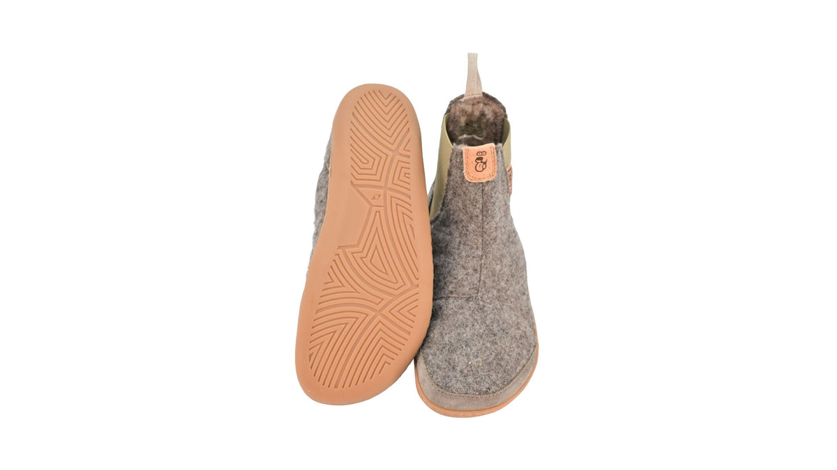 Barfußschuh mit profilierter, flexibler Sohle, Ansicht von unten