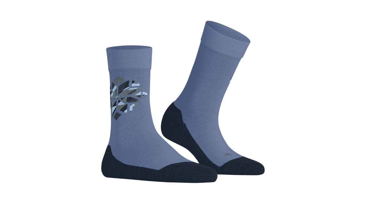 Paar Kindersocken in Wadenhöhe mit verstärktem Fersen- und Zehenbereich sowie Motiv am Schaft, schräge Vorderansicht
