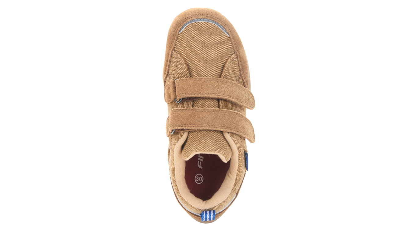 Barfußschuh mit zwei Klettverschlüssen, geschlossene Zehen und geschlossener Fersenbereich, Draufsicht