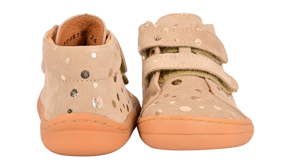 Barfußschuhe für Kinder mit zwei Klettverschlüssen, geschlossene Zehen und geschlossener Fersenbereich, Rück- und Vorderansicht