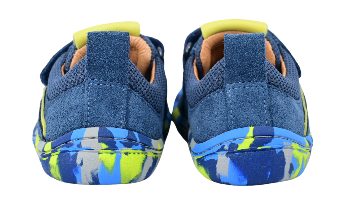 Barfußschuhe für Kinder mit zwei Klettverschlüssen, geschlossene Zehen und geschlossener Fersenbereich, Vorderansicht, Paar