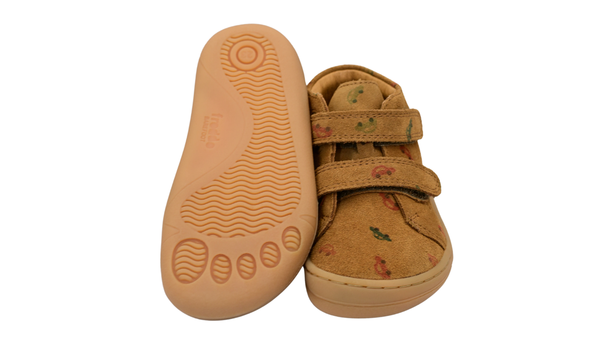 Barfußschuhe für Kinder mit flexibler profilierter Sohle, Ansicht von unten, Paar