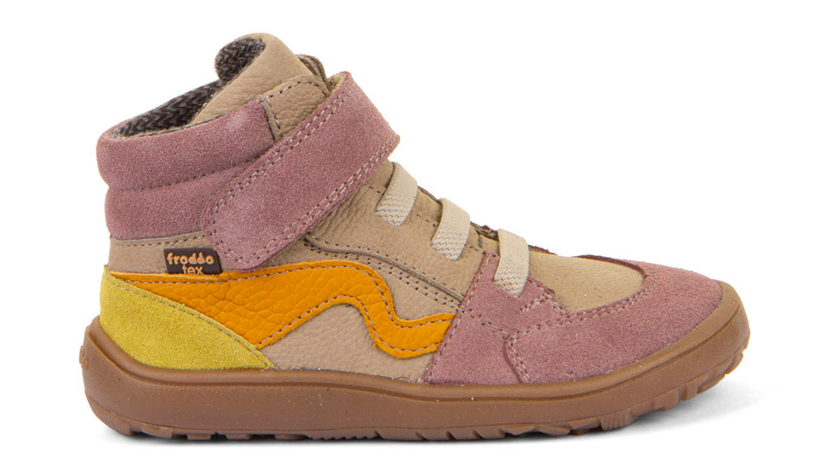 Barfußschuh mit Schnürung und zusätzlichem Klettverschluss, geschlossene Zehen und geschlossener Fersenbereich, Seitenansicht außen