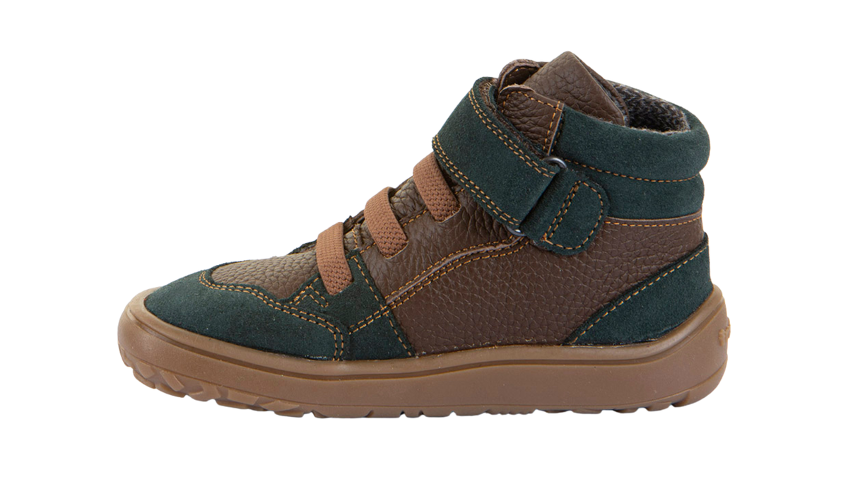 Kinder-Barfußstiefel mit breiter Zehenbox, mehreren Klettverschlüssen und Zehenschutz, Seitenansicht innen