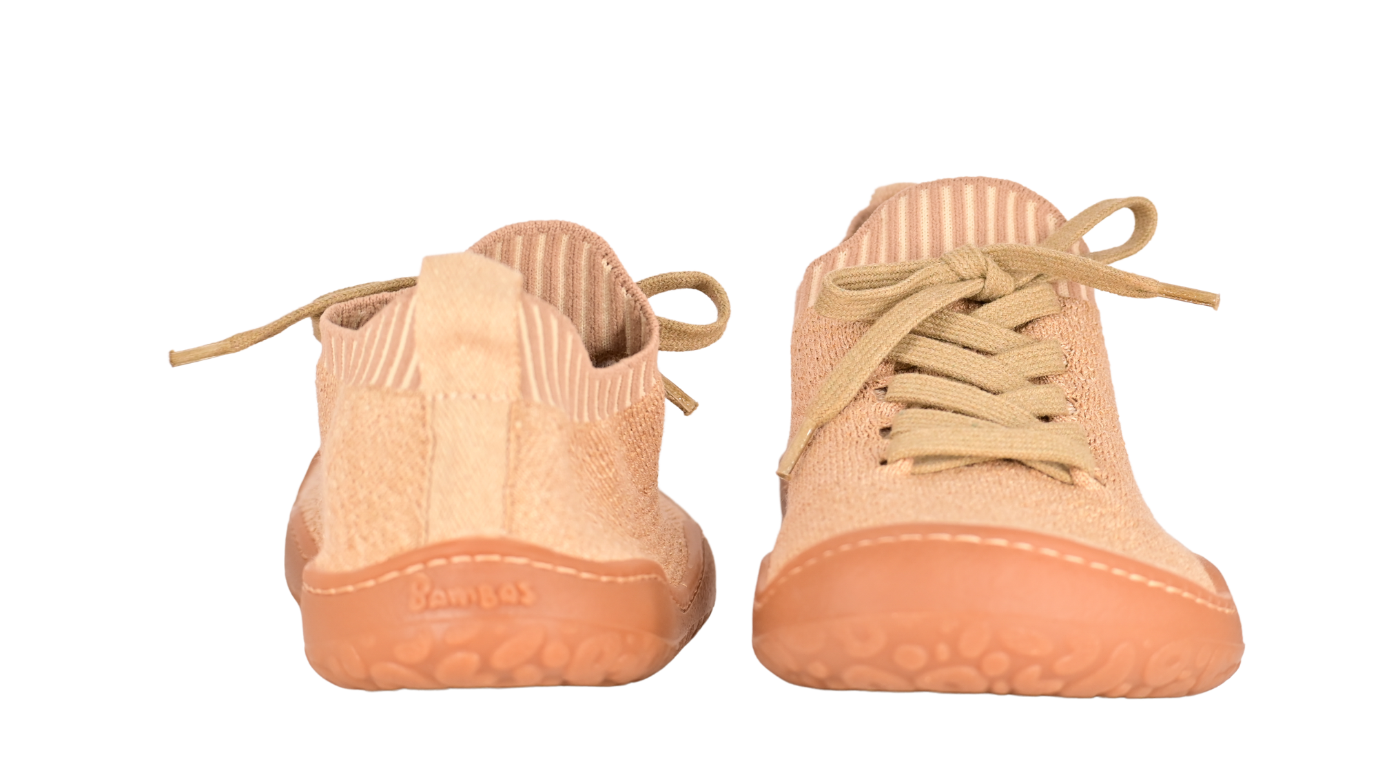 Barfußschuh mit Schnürsenkeln, geschlossener Zehenbox und geschlossenem Fersenbereich, flexible Sohle, Vorderansicht und Rückansicht als Paar