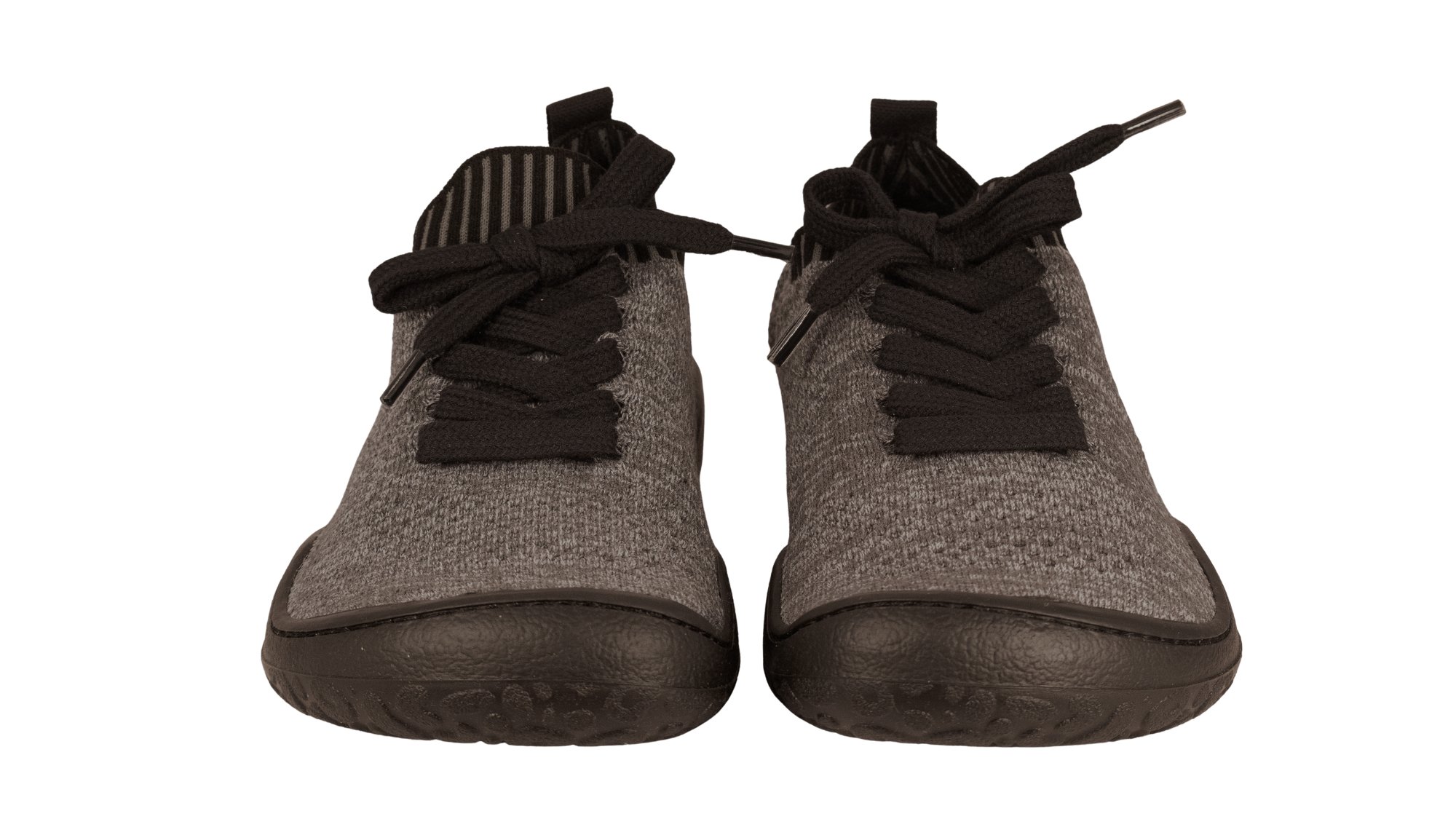 Barfußschuh mit Schnürsenkeln, geschlossener Zehenbox und geschlossenem Fersenbereich, flexible Sohle, Vorderansicht als Paar