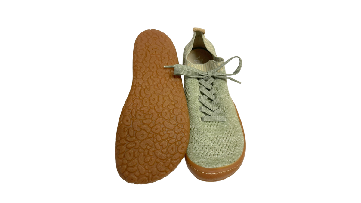 Barfußschuh mit Schnürsenkeln, geschlossener Zehenbox und geschlossenem Fersenbereich, flexible Sohle, Ansicht von unten und Draufsicht, Paar