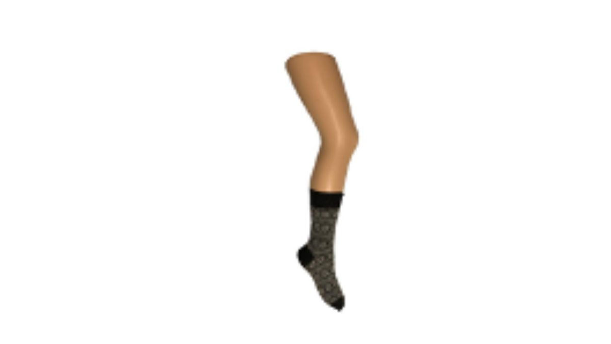 Socken ohne separate Zehen, wadenhoher Schaft, elastischer Bund, gemustertes Schaftteil, verstärkter Fersen- und Zehenbereich, Seitenansicht am Fuß getragen