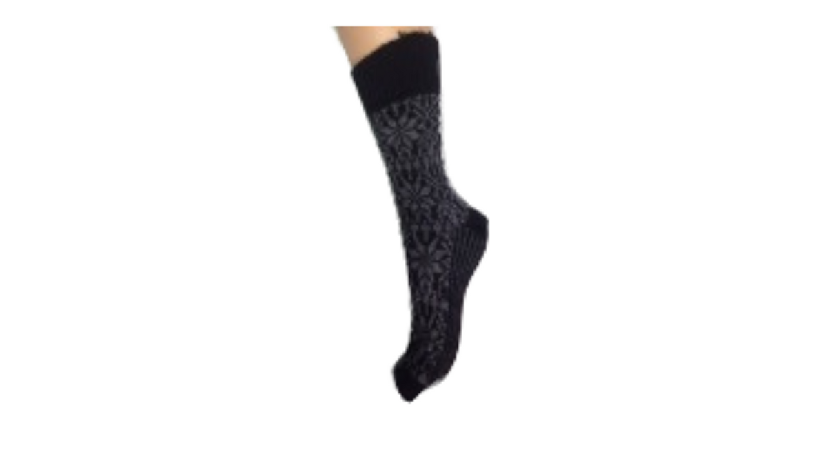 Socken ohne separate Zehen, wadenhoher Schaft, elastischer Bund, gemustertes Schaftteil, getragen am Fuß, Seitenansicht außen