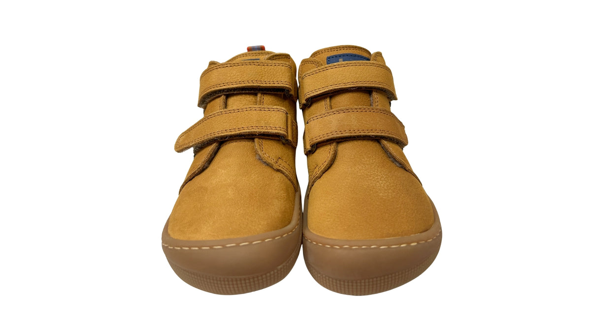 Kinder-Barfußschuh als Paar mit breiter Zehenbox, geschlossenem Zehenbereich, geschlossener Ferse, Klettverschluss, flacher flexibler Sohle, Draufsicht.
