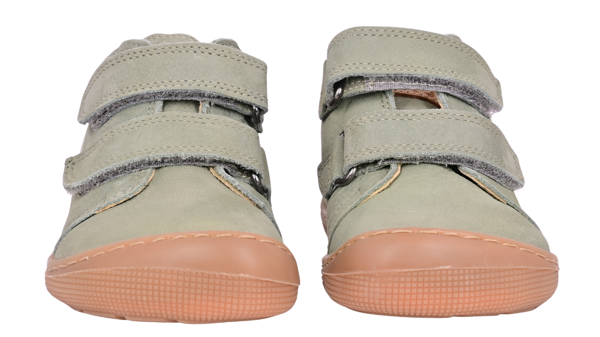 Barfußschuh für Kinder, knöchelhoch, geschlossene Zehen und geschlossener Fersenbereich, Doppelklettverschluss, flexible Sohle, Vorderansicht als Paar