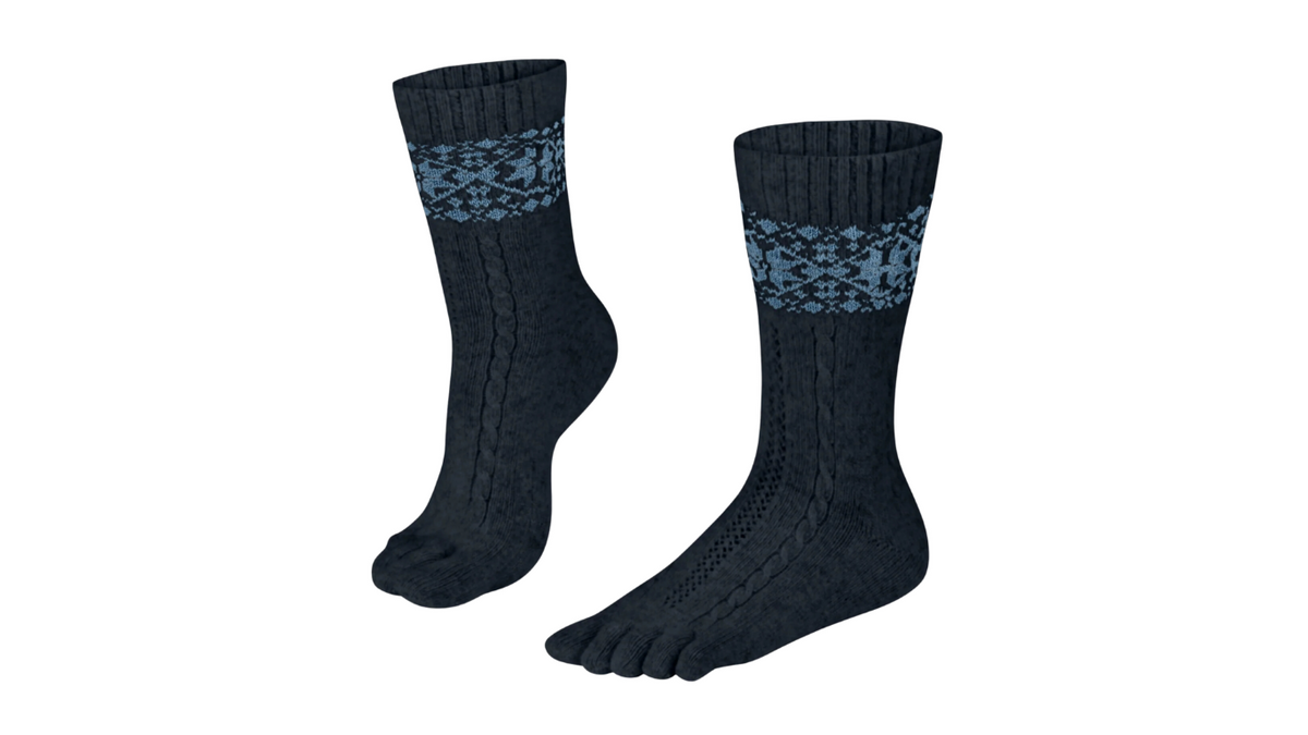 Barfußsocken mit einzelner Zehenführung, wadenhoher Schaft, geschlossene Zehen, schräge Vorderansicht als Paar