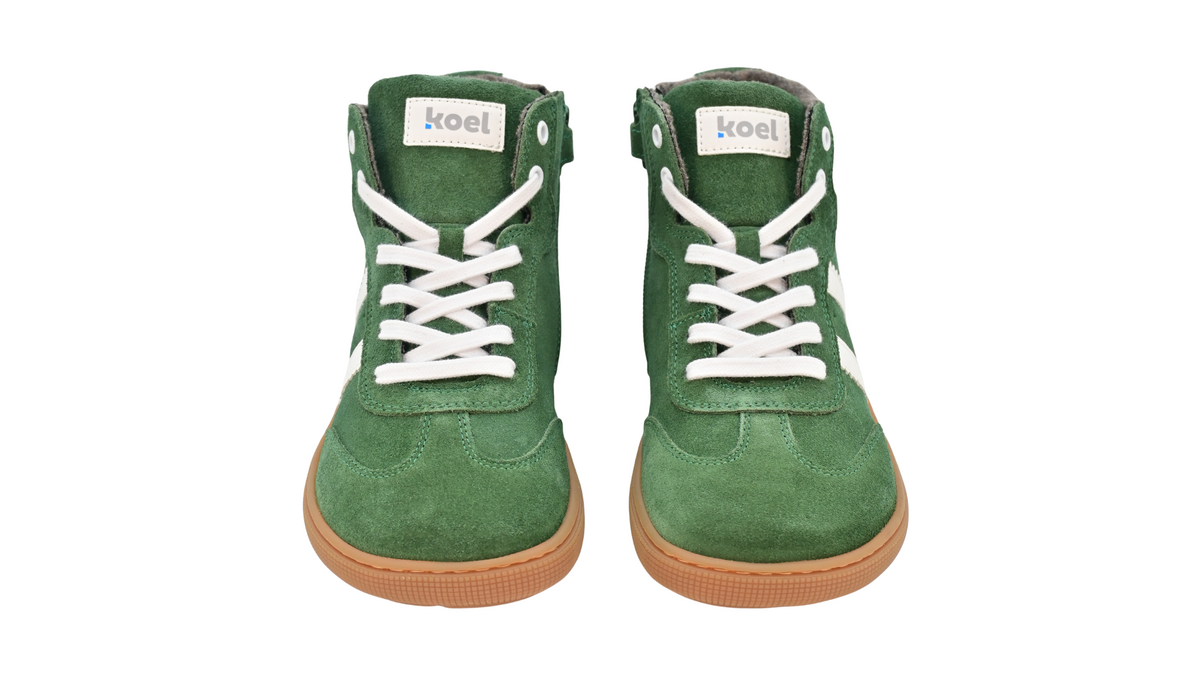 Barfußschuh für Kinder, geschlossene Zehenpartie, geschlossener Fersenbereich, Schnürung, hoher Schaft, gepolsterter Schaftrand, seitliche Streifen, flache Sohle, Vorderansicht, Paar
