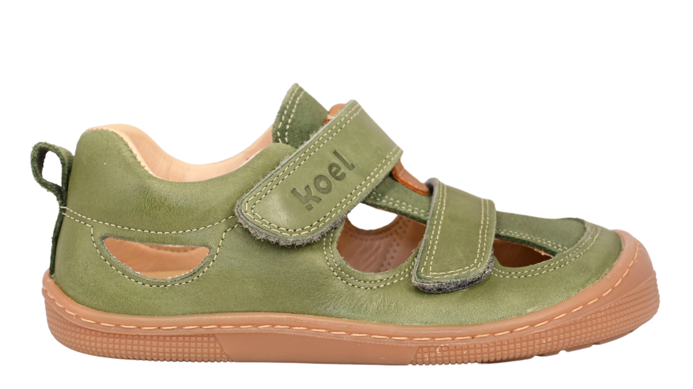 Barfußsandale für Kinder, geschlossene Zehenkappe und geschlossener Fersenbereich, Doppelklettverschluss, flexible Sohle, Einzelschuh, Seitenansicht außen
