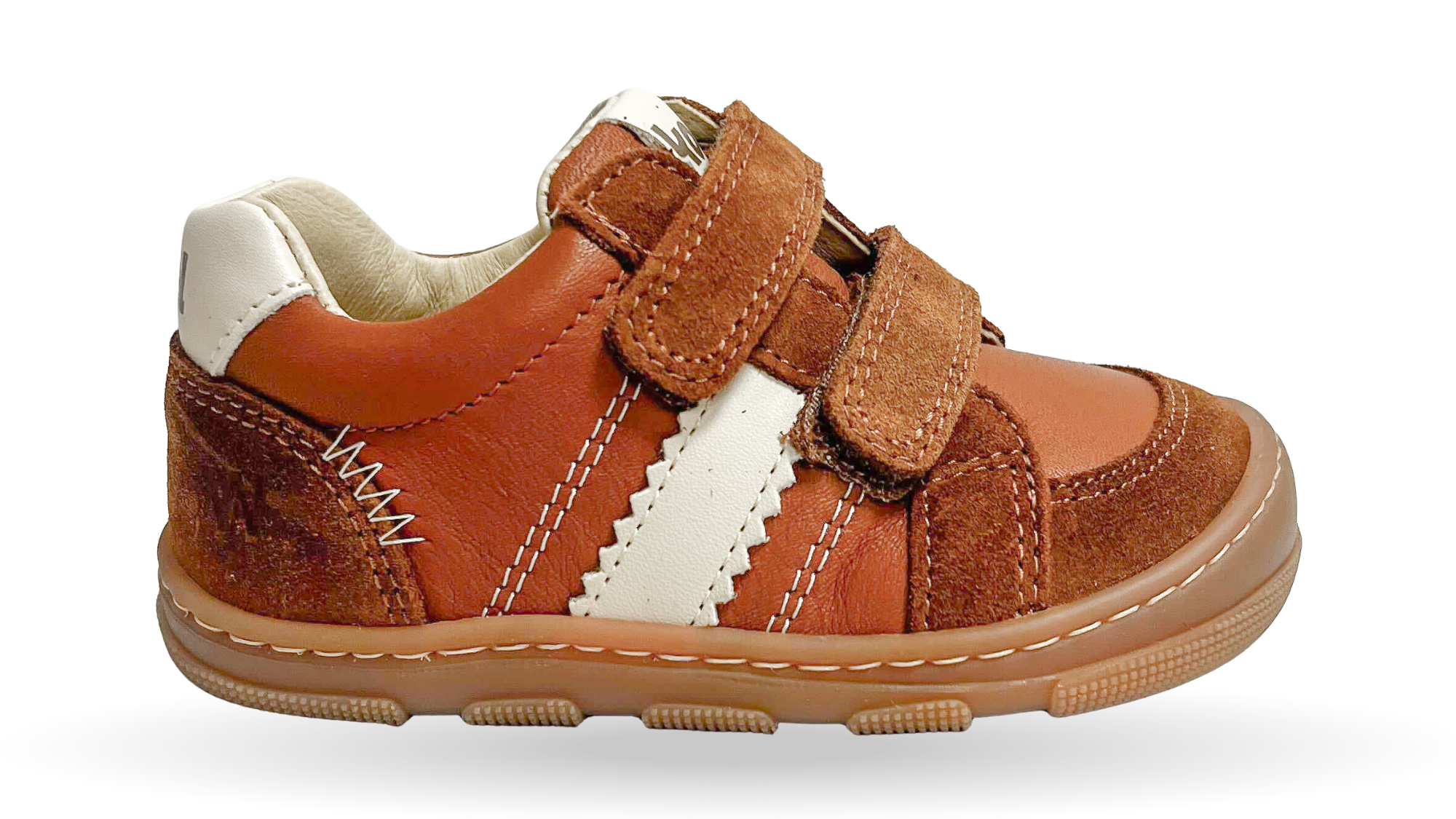 Barfußschuh für Kinder, geschlossene Zehenpartie, geschlossener Fersenbereich, zwei Klettverschlüsse, seitliche Streifen, Ziernähte im Seitenbereich, flache Sohle, Seitenansicht außen