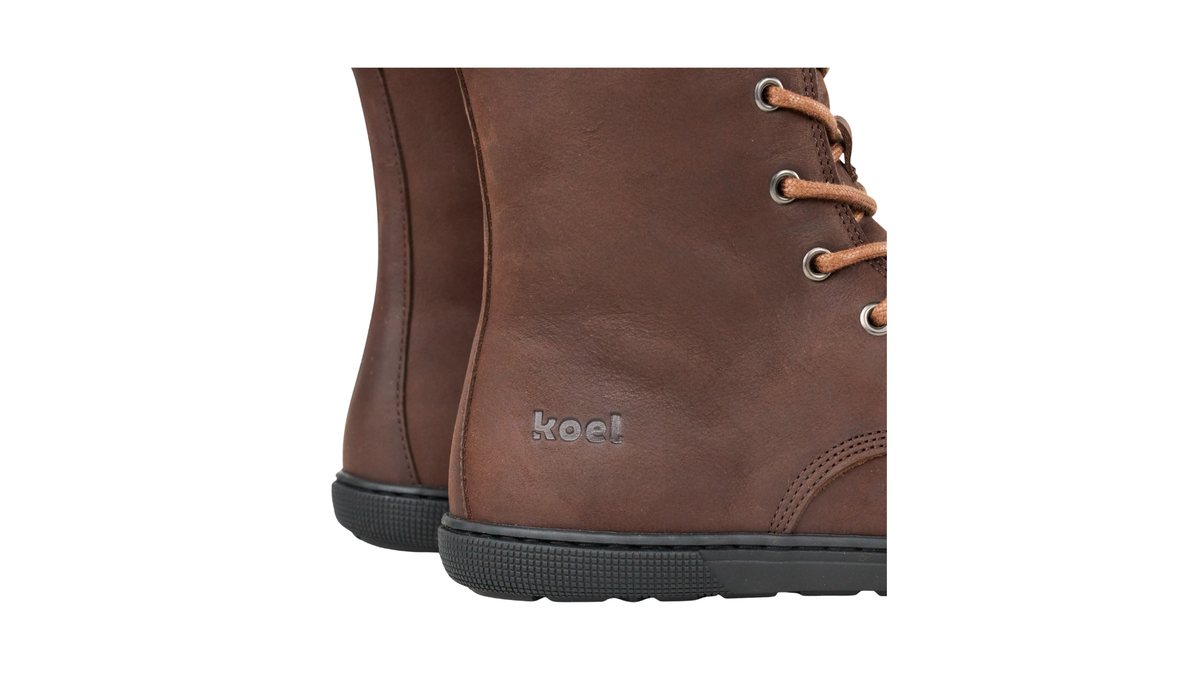 Winterstiefel für Erwachsene mit Schnürung, Ösen, geschlossenem Fersenbereich und profilierter Sohle, Detailansicht