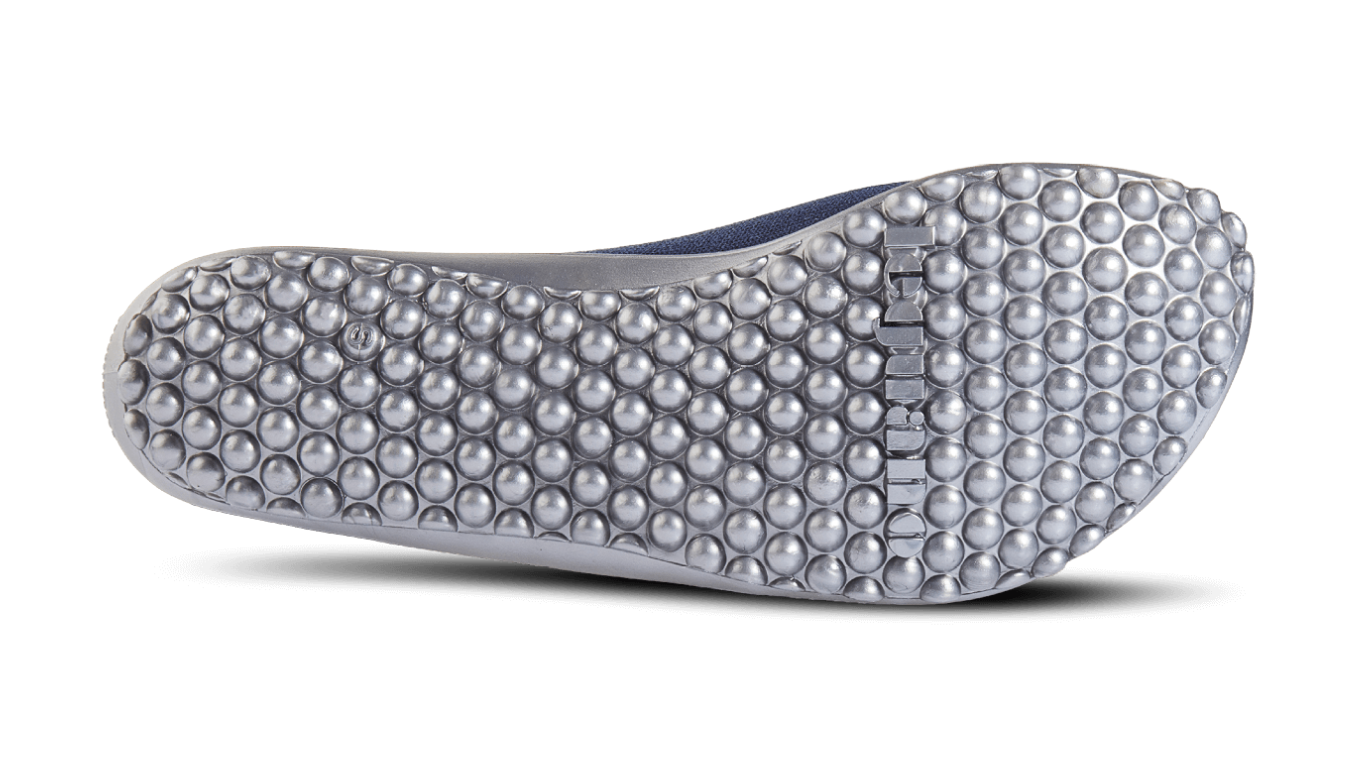 Barfußschuh mit flexibler Laufsohle und runden Profilnoppen, Ansicht von unten