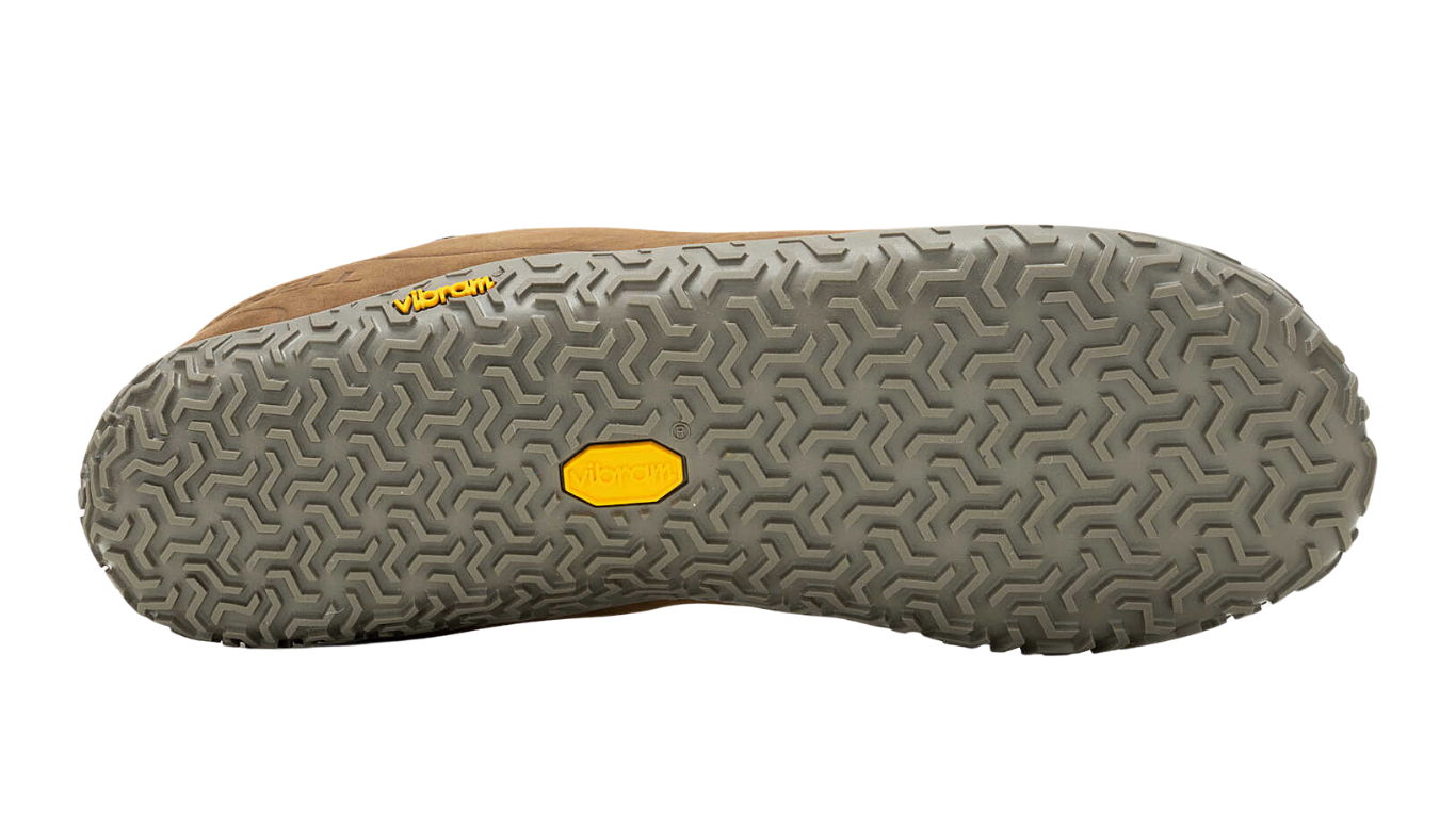 Barfußschuh mit profilierter Laufsohle und geometrischem Profilmuster, Ansicht von unten