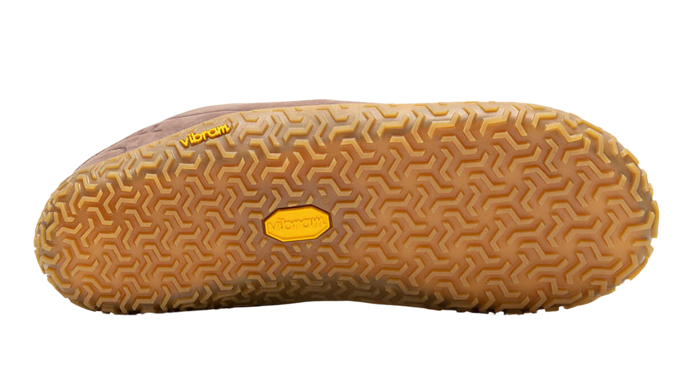Barfußschuh mit profilierter Laufsohle und geometrischem Profilmuster, Ansicht von unten