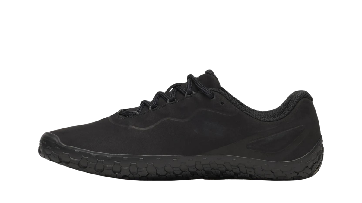 Barfußschuh für Erwachsene mit Schnürung, breiter Zehenbox und profilierter Sohle, Seitenansicht innen
