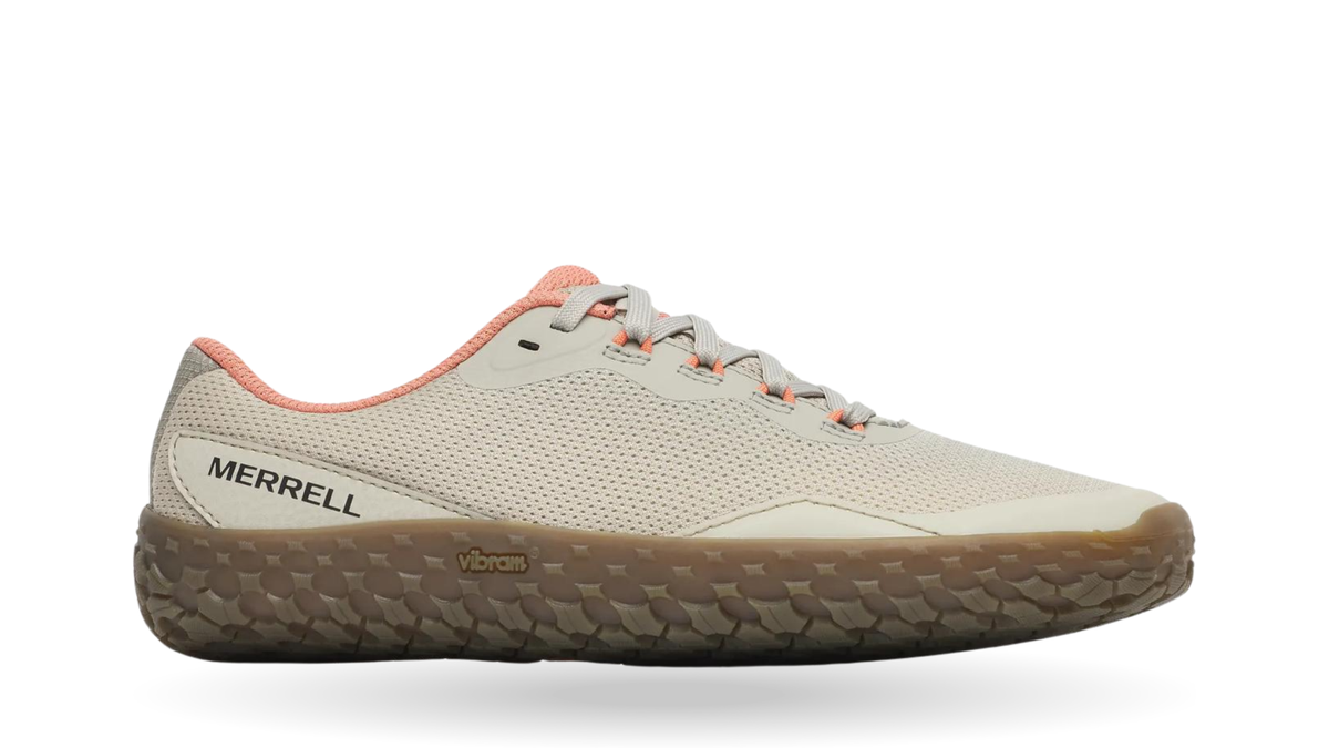 Barfußschuh für Erwachsene mit Schnürung, breiter Zehenbox und profilierter Sohle, Seitenansicht außen